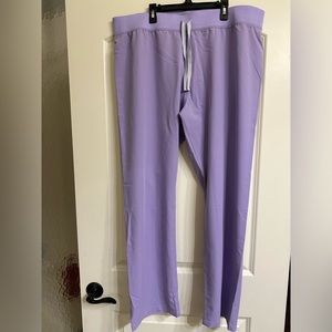 Figs Livingston Basic scrub pants in Lavender Dew.